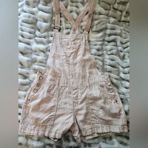 Wallflower light pink overall shorts